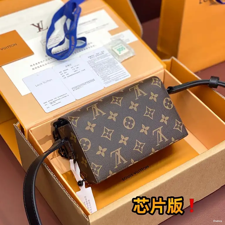 2406YA0182 LV Bags 0722